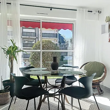 By Interhome Apartamento