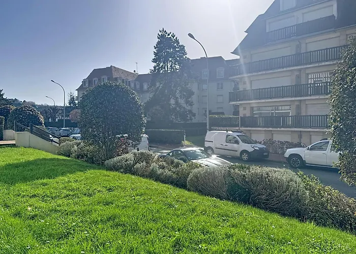 By Interhome Apartment *